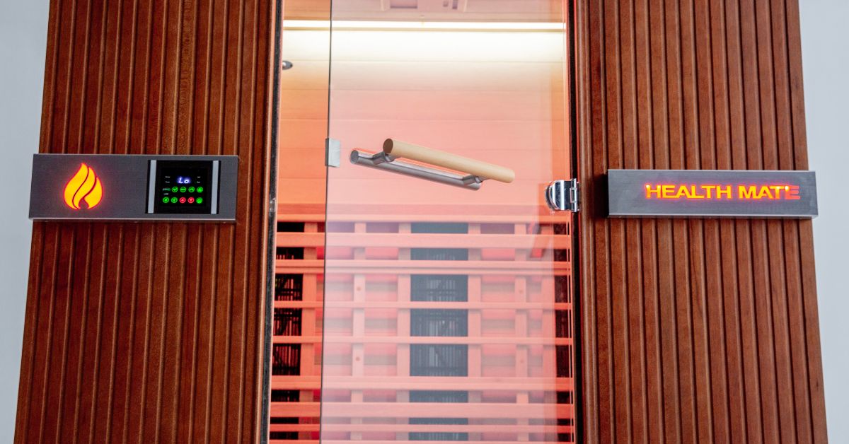 Red Light Therapy vs. Infrared Sauna: The Key Differences
